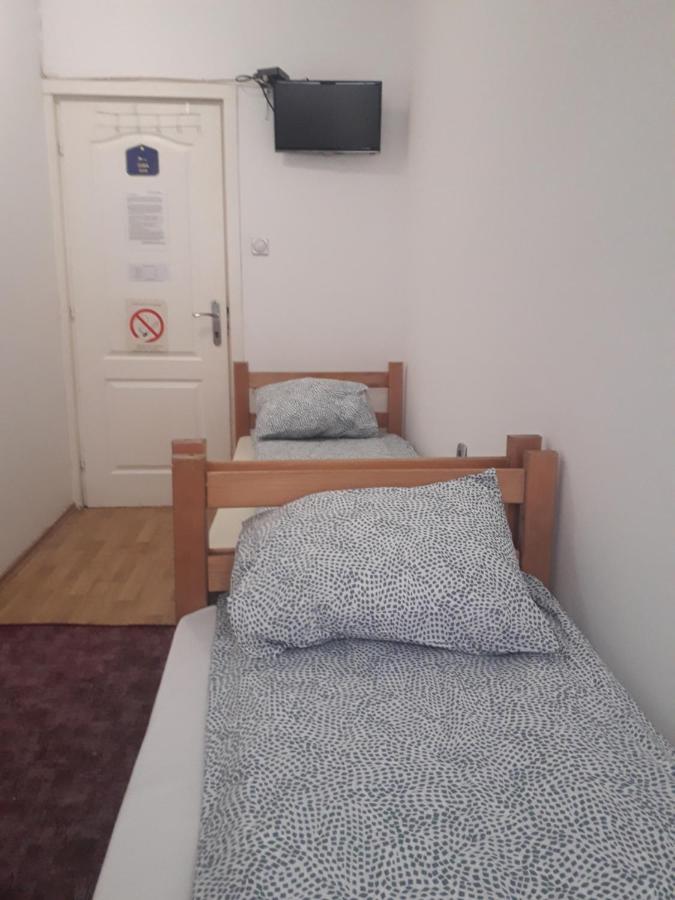 Jasmin Hotel Belgrado Buitenkant foto