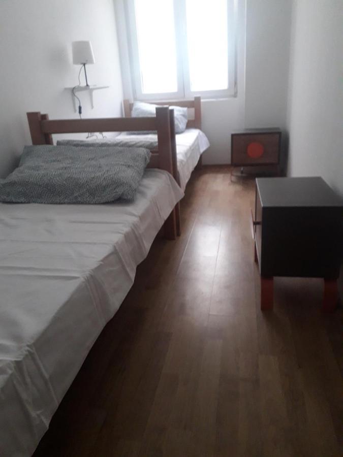 Jasmin Hotel Belgrado Buitenkant foto