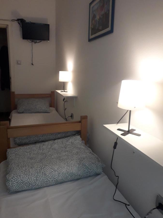 Jasmin Hotel Belgrado Buitenkant foto