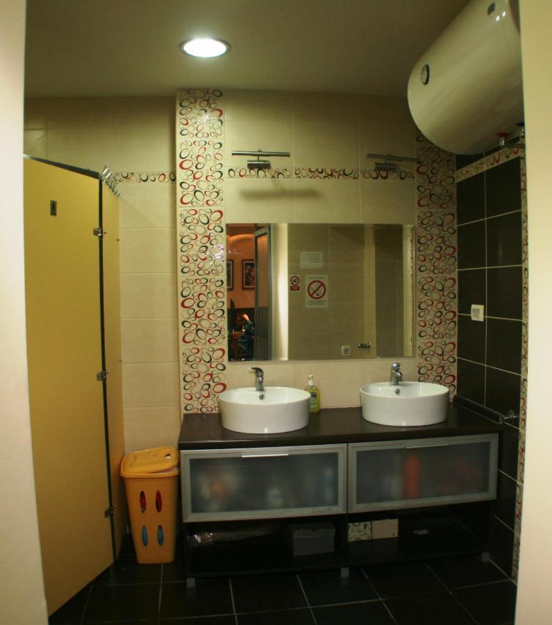 Jasmin Hotel Belgrado Buitenkant foto