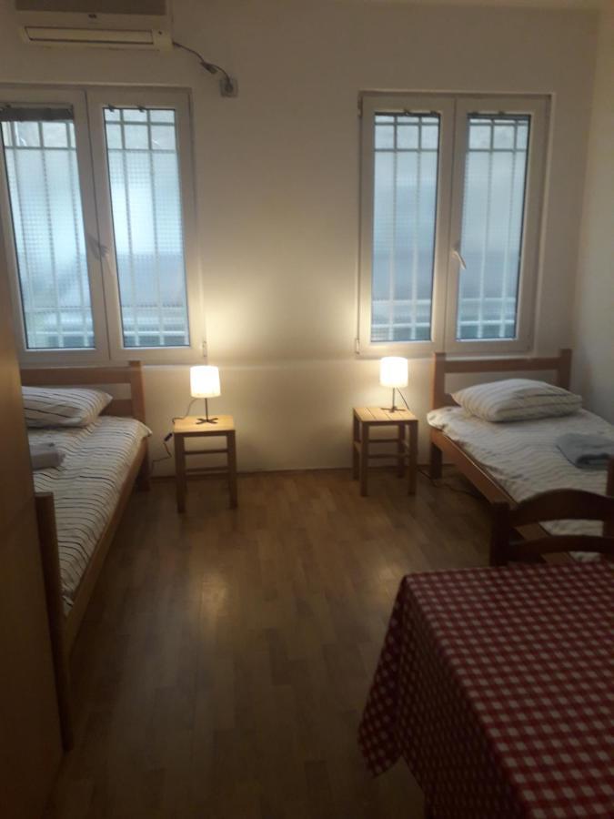 Jasmin Hotel Belgrado Buitenkant foto