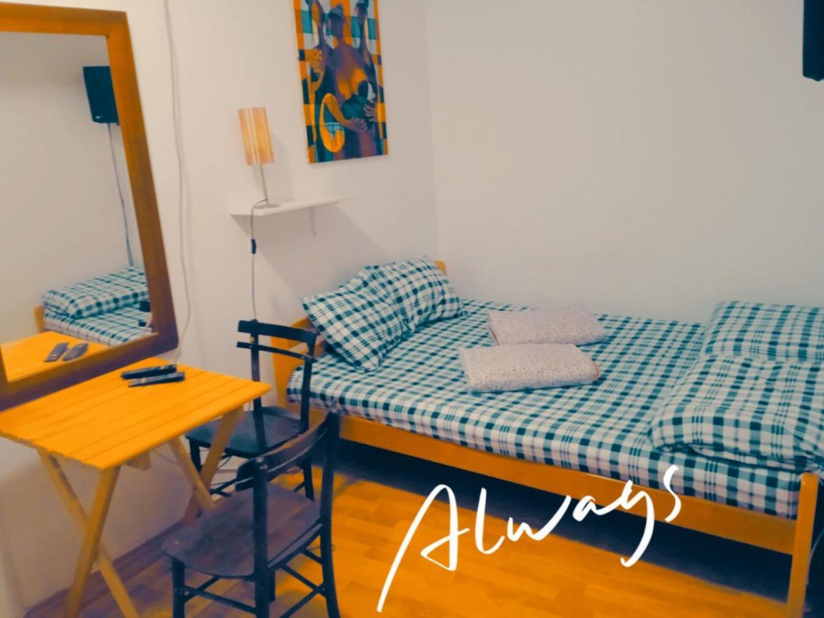 Jasmin Hotel Belgrado Buitenkant foto